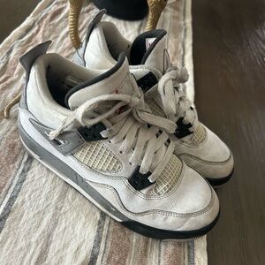 Air Jordan shoes size 4y